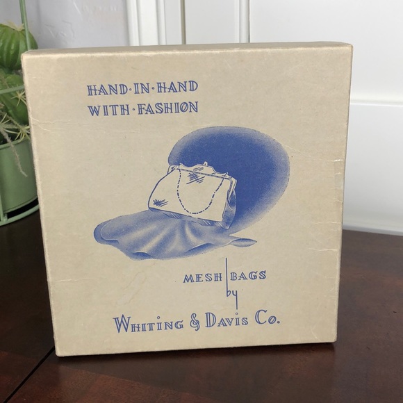 Vintage Whiting & Davis Mesh Bag With Original Box - Picture 2 of 11